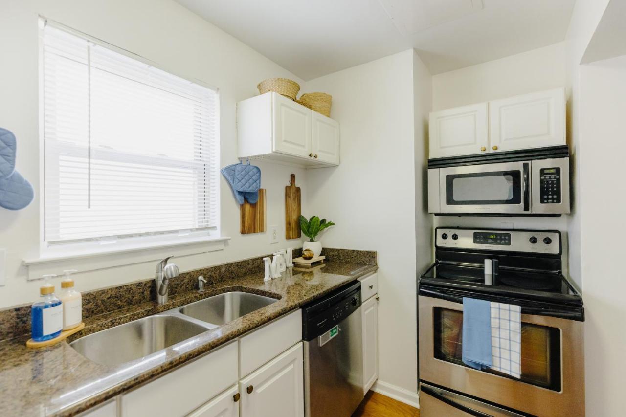 Centrally Located 2Br Overton Square Unit 2 Fast Wifi Free Parking Yes Pets MemphisMemphis  Kültér fotó