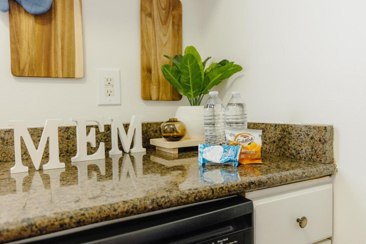 Centrally Located 2Br Overton Square Unit 2 Fast Wifi Free Parking Yes Pets MemphisMemphis  Kültér fotó