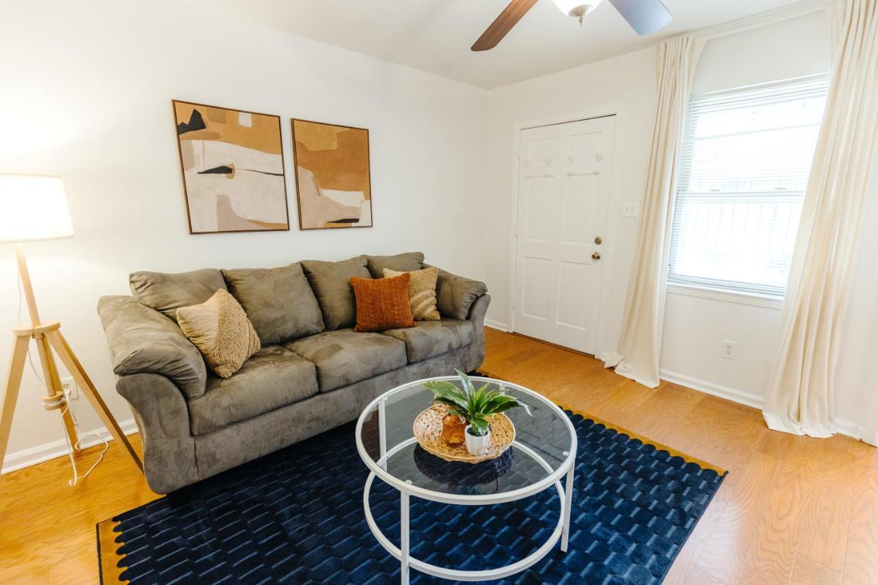 Centrally Located 2Br Overton Square Unit 2 Fast Wifi Free Parking Yes Pets MemphisMemphis  Kültér fotó